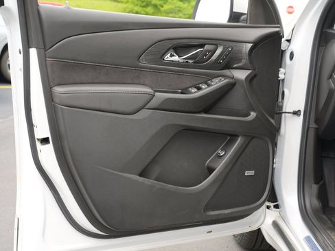 Certified 2023 Chevrolet Traverse High Country AWD/4WD image 14