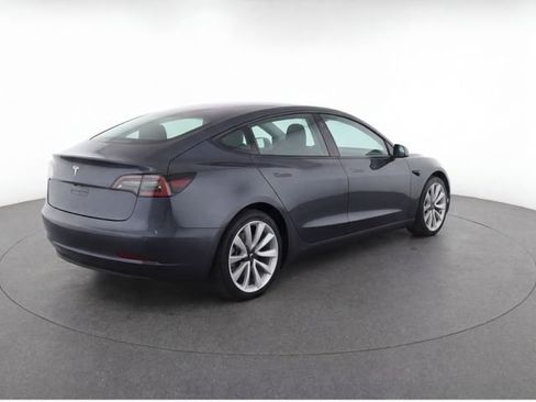 Used 2023 Tesla Model 3 Standard Range RWD image 4