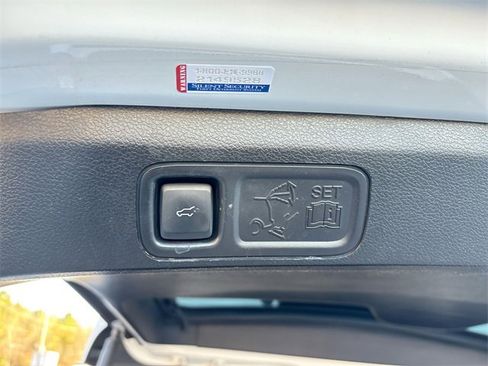 Used 2021 Ford Expedition Max Limited image 23