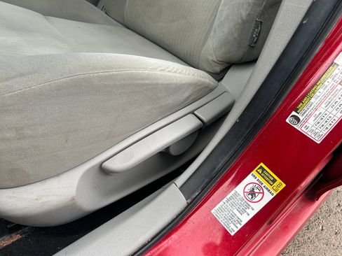 Used 2010 Toyota Corolla Base image 17