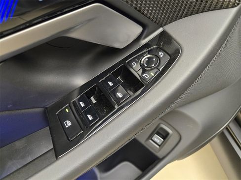 Used 2025 BMW M5 Touring image 33