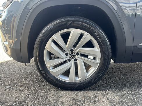 Used 2023 Volkswagen Atlas Cross Sport SE AWD/4WD image 39