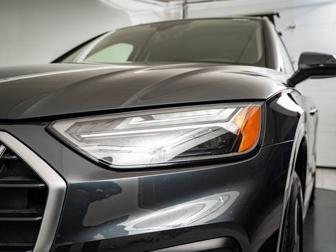 Used 2023 Audi Q5 2.0T Premium w/ Convenience Package image 15