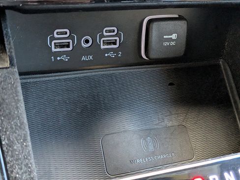 Used 2021 Jeep Grand Cherokee L Overland w/ Luxury Tech Group IV AWD/4WD image 34