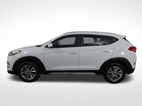 Used 2017 Hyundai Tucson SE Plus AWD/4WD image 4