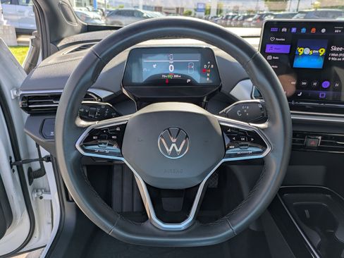 Used 2024 Volkswagen ID.4 Pro AWD/4WD image 19