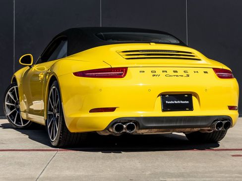 Used 2013 Porsche 911 Carrera S image 3