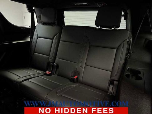 Used 2022 Chevrolet Tahoe LT w/ Luxury Package AWD/4WD image 17