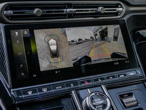 New 2025 Aston Martin V8 Vantage Coupe image 27