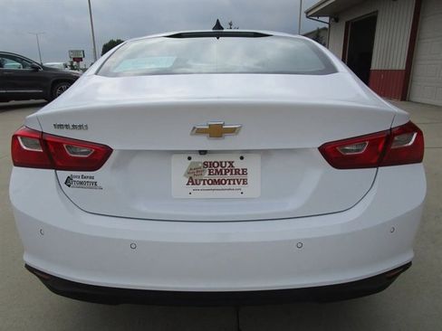 Used 2023 Chevrolet Malibu LS w/ Driver Confidence Package image 8