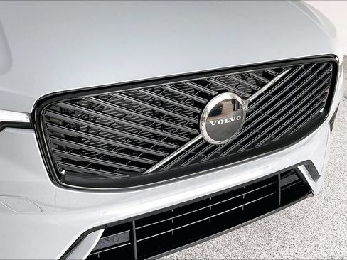 New 2026 Volvo XC60 B5 Core AWD/4WD image 38