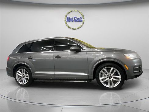 Used 2017 Audi Q7 3.0T Prestige w/ Prestige Package AWD/4WD image 7