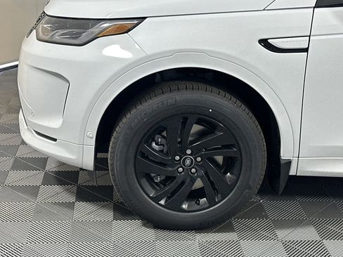 Certified 2025 Land Rover Discovery Sport S image 9