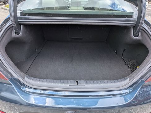 Used 2025 Genesis G70 2.5T RWD image 13