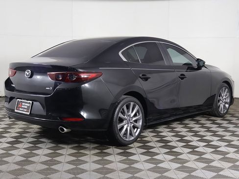 Used 2021 MAZDA MAZDA3 s image 8