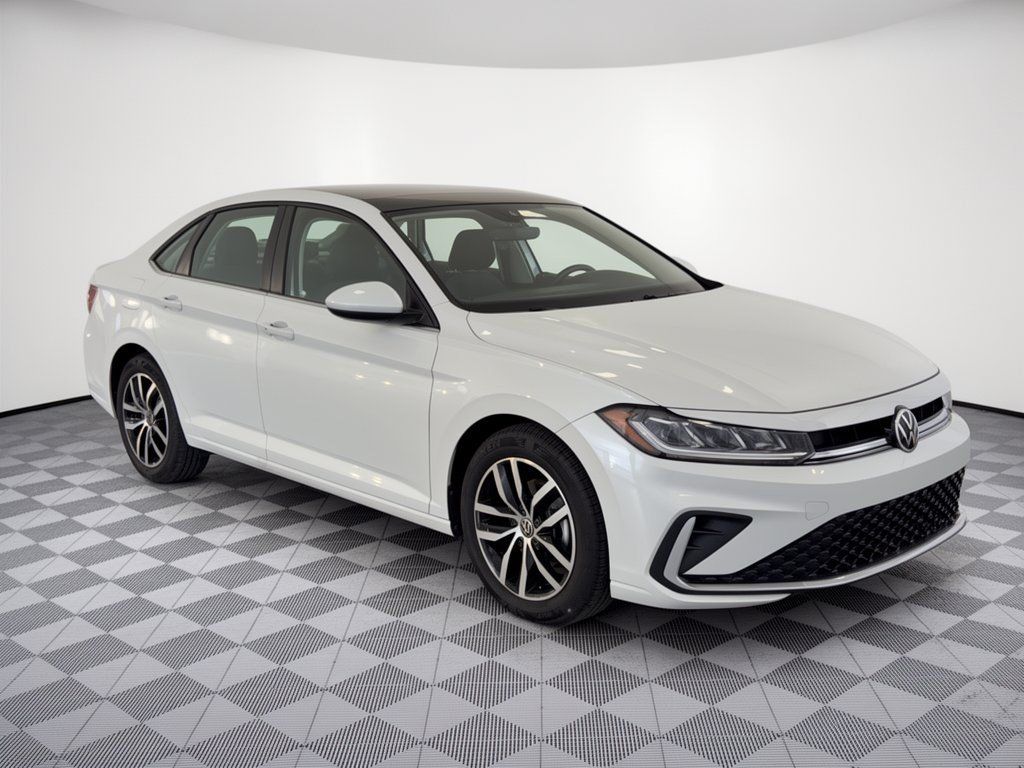 Used 2026 Volkswagen Jetta SE FWD image 7