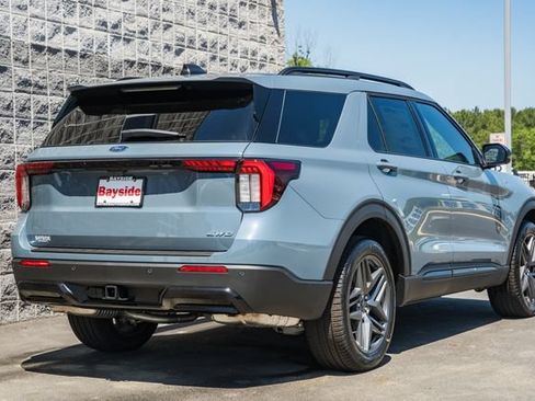 New 2026 Ford Explorer ST-Line w/ ST-Line Street Pack AWD/4WD image 6