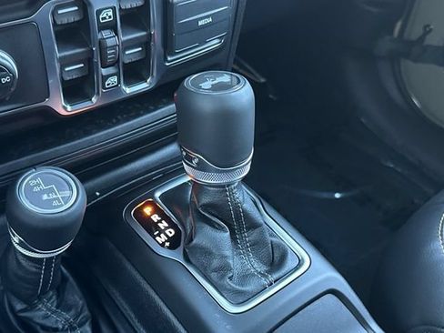 New 2026 Jeep Wrangler Unlimited Sahara AWD/4WD image 21