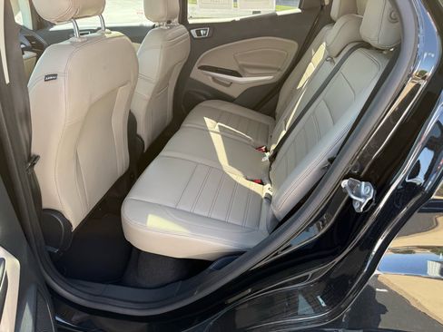 Used 2021 Ford EcoSport Titanium image 24