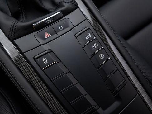 New 2025 Porsche 718 Cayman image 19