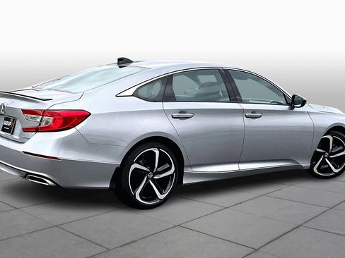 Used 2021 Honda Accord Sport image 12