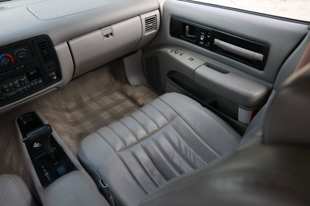 Used 1996 Chevrolet Caprice SS RWD image 23