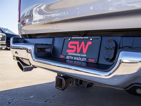 Used 2019 RAM 1500 Laramie image 12