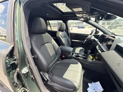 Certified 2026 Subaru Outback Premium AWD/4WD image 40