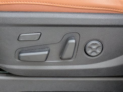 Certified 2025 Kia Telluride SX X-Line AWD/4WD image 18