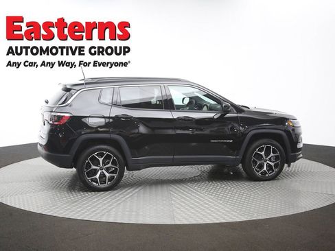 Used 2025 Jeep Compass Limited AWD/4WD image 39