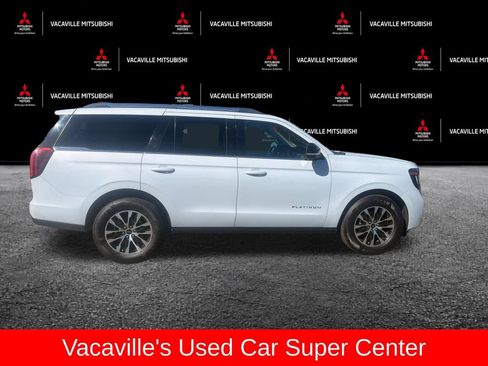 Used 2025 Ford Expedition Platinum AWD/4WD image 6