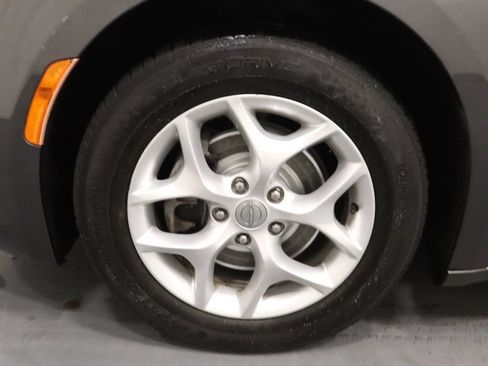 Certified 2017 Chrysler Pacifica Touring Plus w/ Tire & Wheel Group FWD image 21