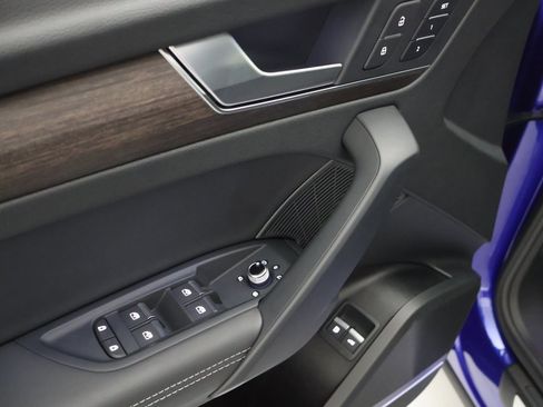 Used 2024 Audi Q5 e Premium Plus image 20