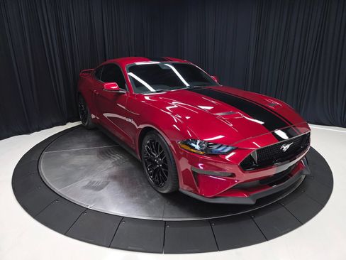 Used 2020 Ford Mustang GT Premium w/ GT Performance Package RWD image 7
