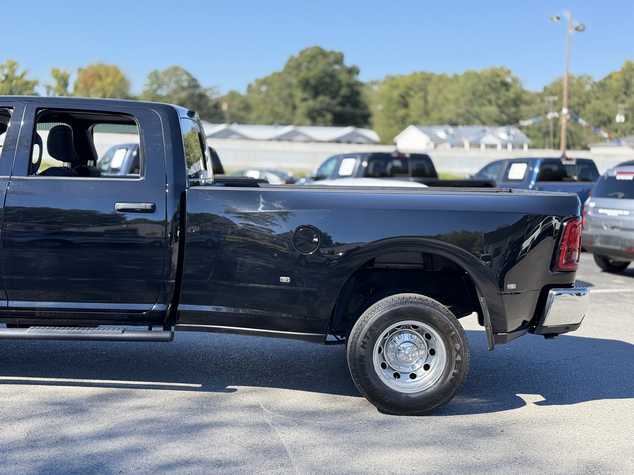 Used 2025 RAM 3500 Tradesman AWD/4WD image 6