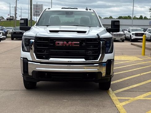 New 2026 GMC Sierra 3500 Pro w/ Convenience Package AWD/4WD image 10