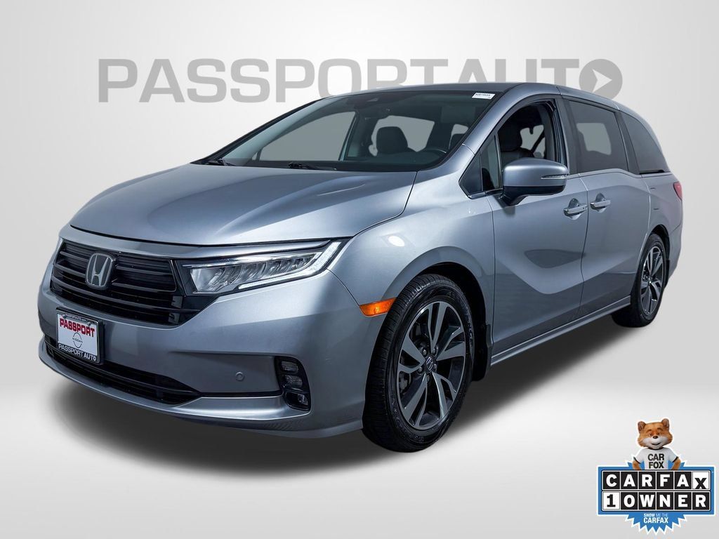 Used 2023 Honda Odyssey Touring image 1
