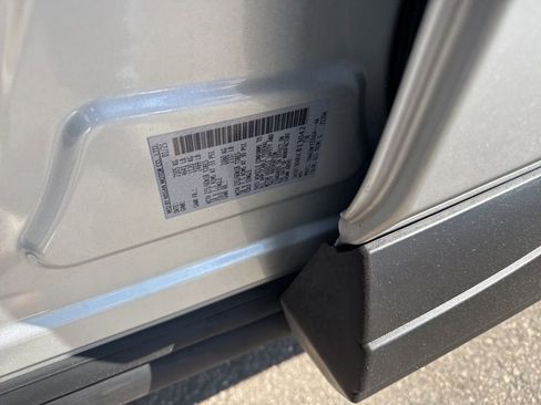 Used 2025 Nissan Rogue SV image 35