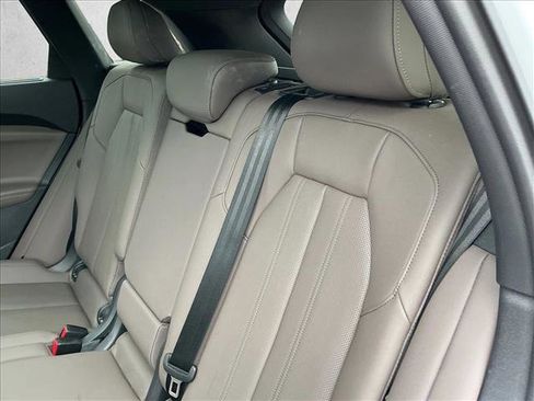 Used 2025 Audi Q5 Premium Plus w/ Premium Plus image 14