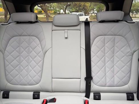 Used 2025 BMW X5 xDrive40i w/ M Sport Package image 19