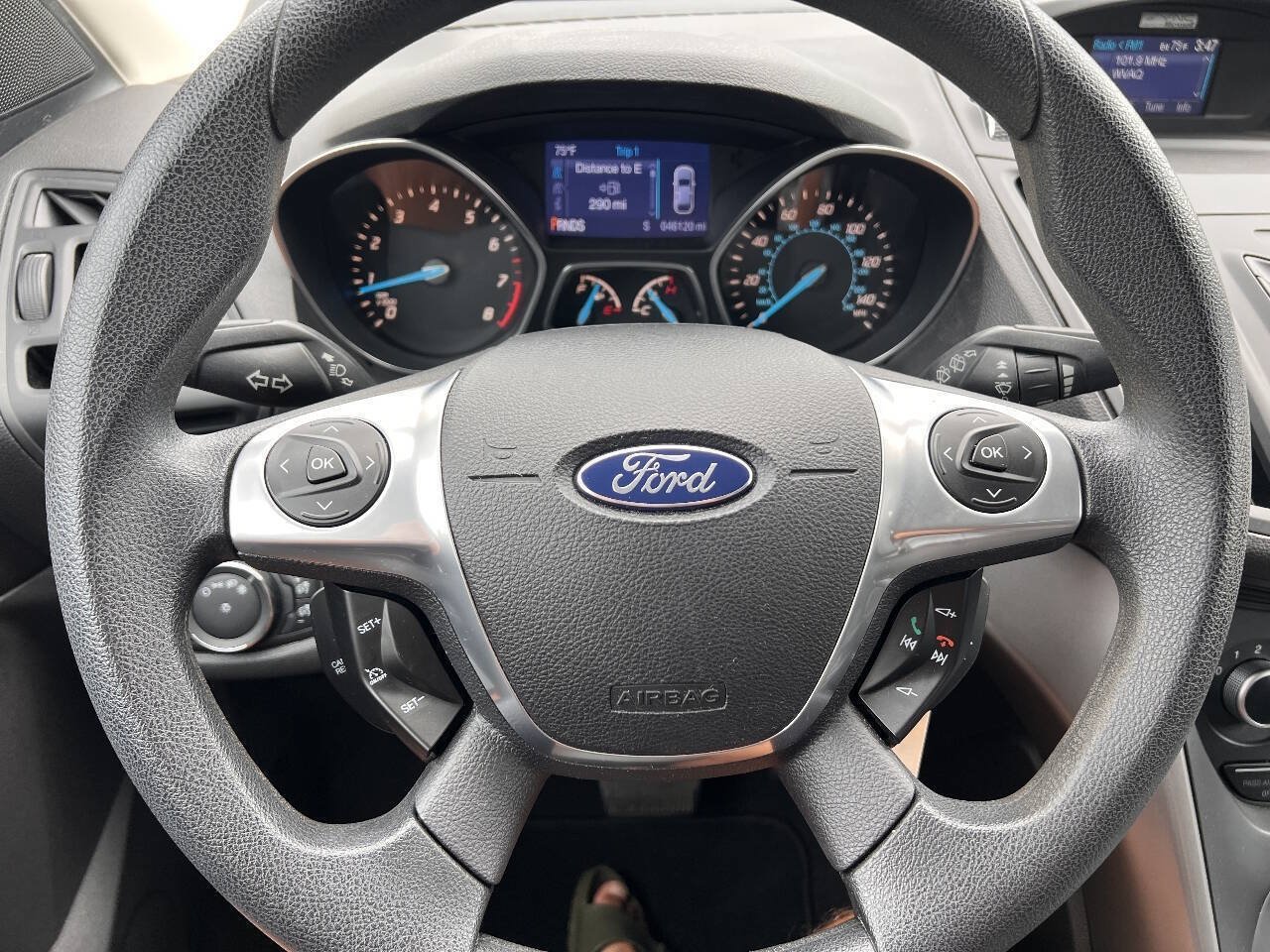 Used 2013 Ford Escape SE FWD image 16