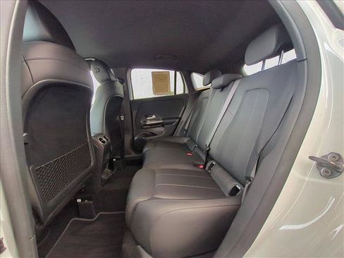 Certified 2021 Mercedes-Benz GLA 250 4MATIC image 18