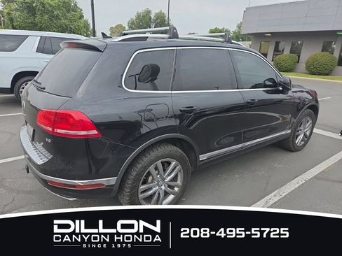 Used 2016 Volkswagen Touareg VR6 AWD/4WD image 6
