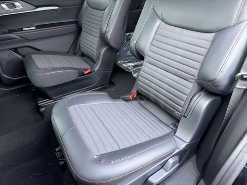 New 2026 Ford Explorer ST-Line image 20