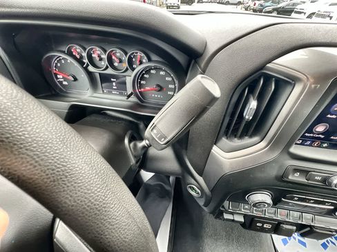 Used 2024 Chevrolet Silverado 1500 Custom image 15