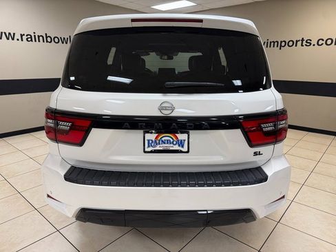 Used 2024 Nissan Armada SL w/ Midnight Edition Package image 5