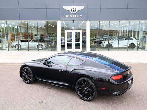 Certified 2023 Bentley Continental GT V8 AWD/4WD image 8