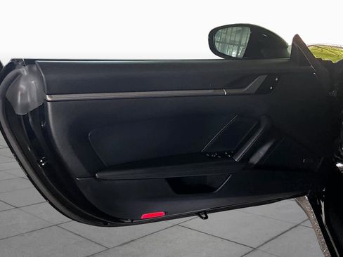 Used 2024 Porsche 911 Carrera RWD image 20