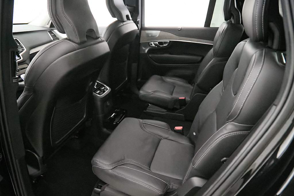 Certified 2024 Volvo XC90 T8 Ultimate w/ Lounge Package AWD/4WD image 22