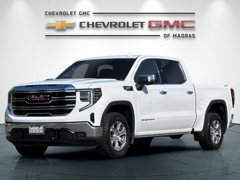 Used 2024 GMC Sierra 1500 SLT AWD/4WD image 7